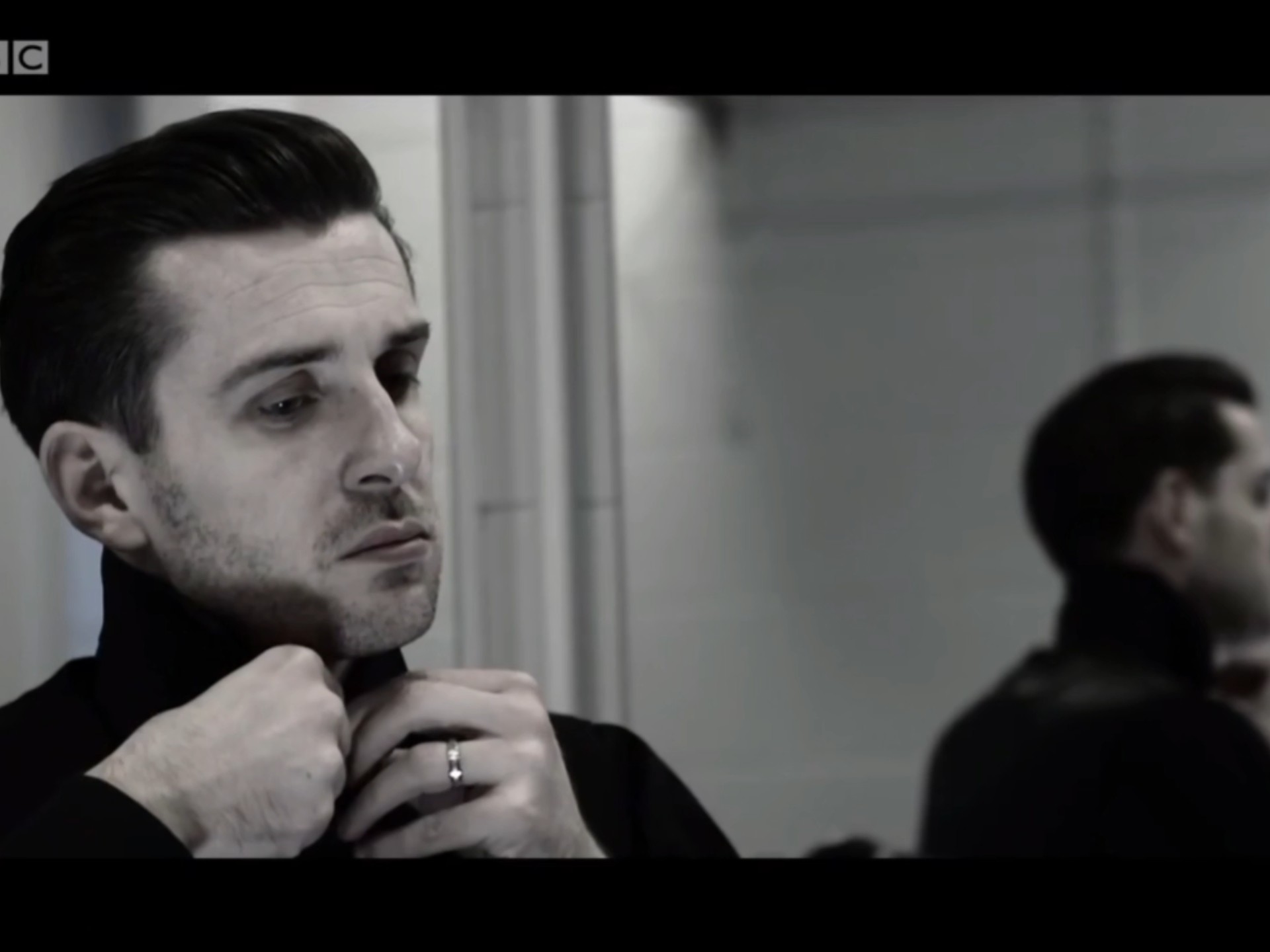 响其表现 响其表现